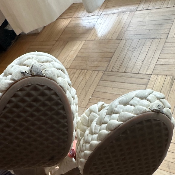 Aerosoles Camera Platform Sandals - Picture 5 of 5